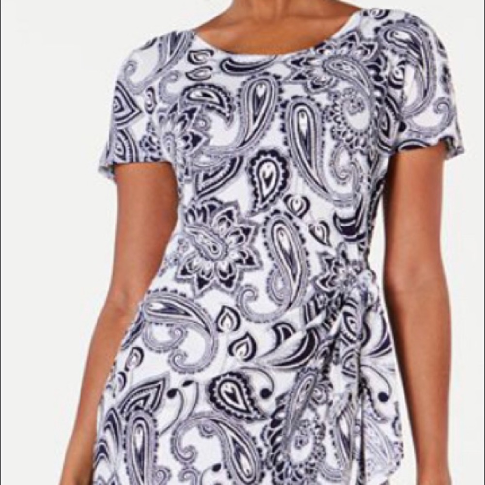 Woman’s PL Robbie Bee knit side tie draped dress.